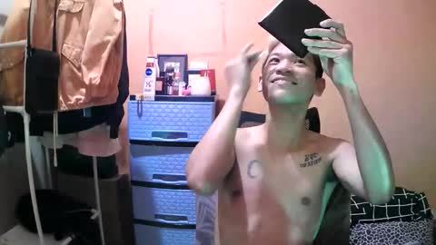 riiichie12 online show from November 10, 6:32 pm