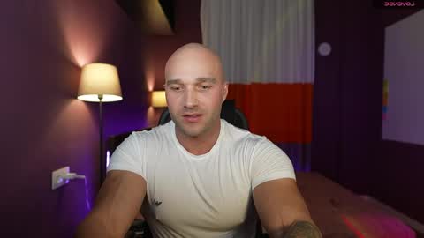 rikadler online show from May 21, 3:29 pm