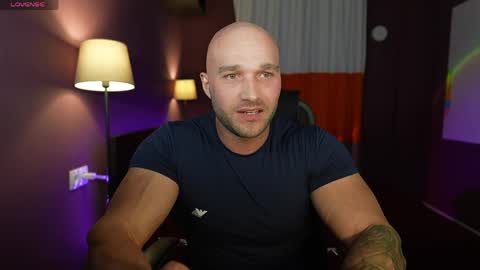 rikadler online show from May 18, 3:07 pm