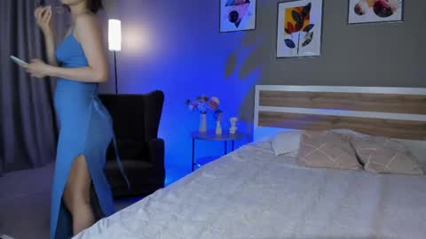 riley__davis online show from June 8, 3:51 am
