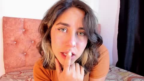 Snapshot of riley_colors chatting on January 31, 1:56 pm Riley online show from January 31, 1:56 pm