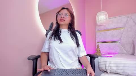 Riley online show from January 15, 10:57 am