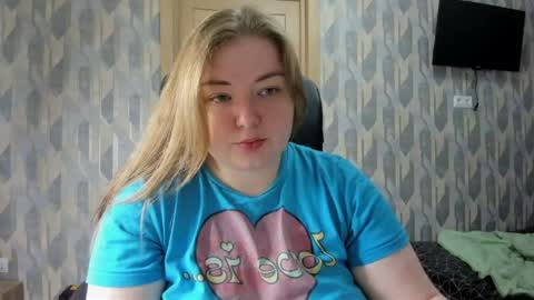 rina16 online show from May 12, 12:36 pm