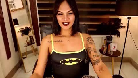 riri online show from November 13, 10:07 am