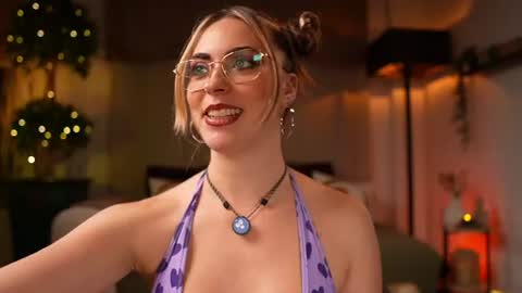 Rita online show from August 8, 9:36 pm