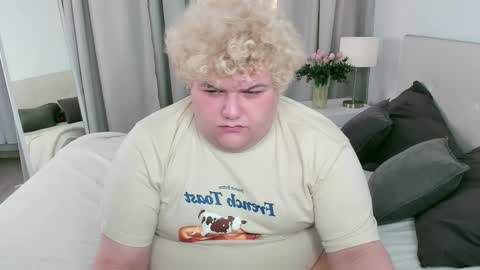riven_miller online show from September 12, 8:33 pm