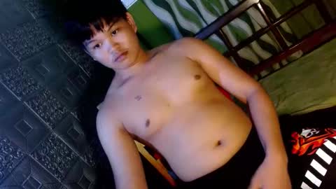 Snapshot of rnl_cum chatting on January 21, 3:43 pm RICH MY GOAL online show from January 21, 3:43 pm