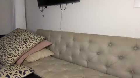 RoastingCorn online show from December 18, 6:43 am