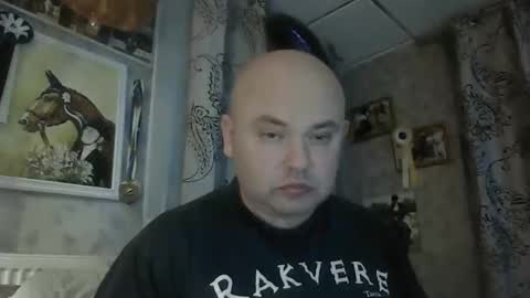 rob18997 online show from November 4, 8:10 pm