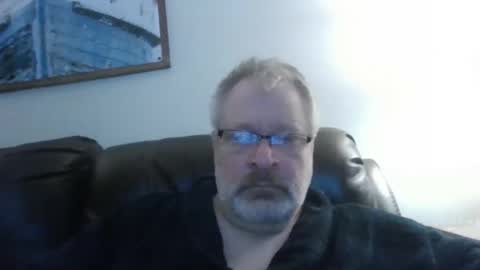 rob872217 online show from April 8, 9:01 am