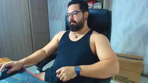 Robby online show from December 3, 11:27 pm