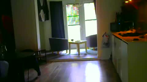 Snapshot of rober10000 chatting on October 12, 10:52 am rober10000 online show from October 12, 10:52 am