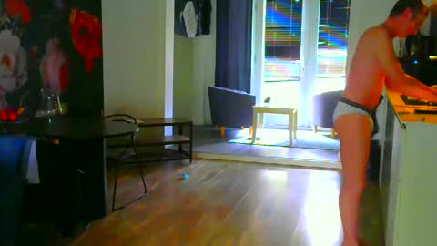 Snapshot of rober10000 chatting on September 26, 9:28 am rober10000 online show from September 26, 9:28 am