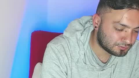 Stiven - online show from March 8, 5:06 pm