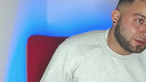 Stiven - online show from March 20, 7:24 am