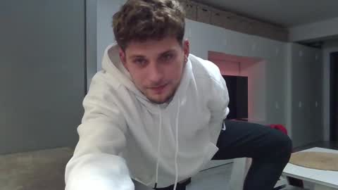 Roberto online show from January 10, 4:41 pm