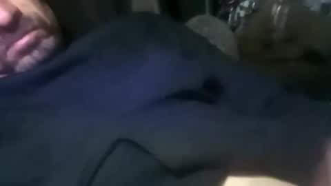 robertsaiz4200 online show from November 6, 3:42 am