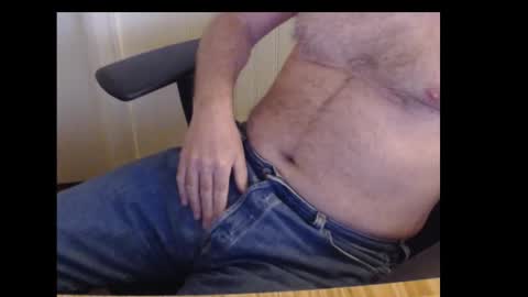 Snapshot of robidan6923 chatting on March 9, 10:41 pm robidan6923 online show from March 9, 10:41 pm