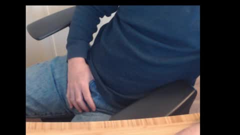 Snapshot of robidan6923 chatting on February 25, 3:42 pm robidan6923 online show from February 25, 3:42 pm