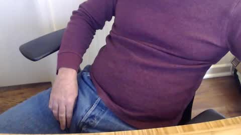 Snapshot of robidan6923 chatting on October 30, 2:39 pm robidan6923 online show from October 30, 2:39 pm