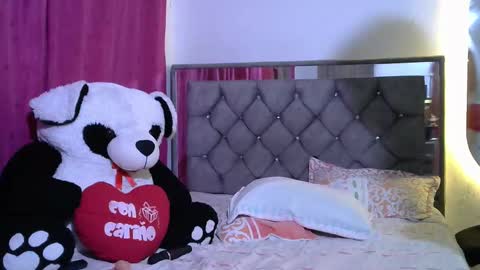 Robin online show from January 7, 3:00 am