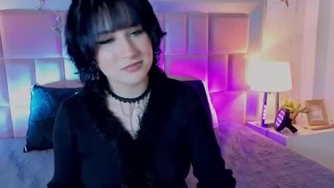 robin D online show from April 26, 1:42 pm