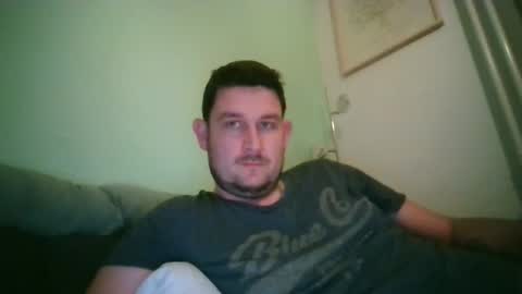 Robin online show from November 30, 10:06 pm