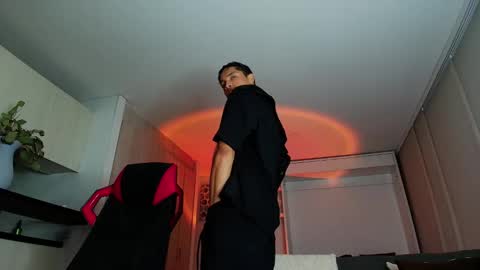 roby_millerr online show from April 11, 12:37 am