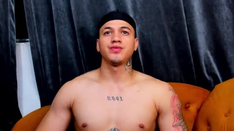 Snapshot of rocco_santos chatting on October 9, 3:01 am rocco_santos online show from October 9, 3:01 am