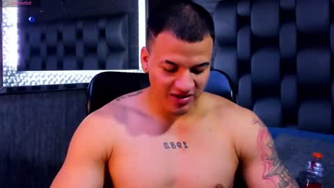 Snapshot of rocco_santos chatting on October 5, 12:08 am rocco_santos online show from October 5, 12:08 am