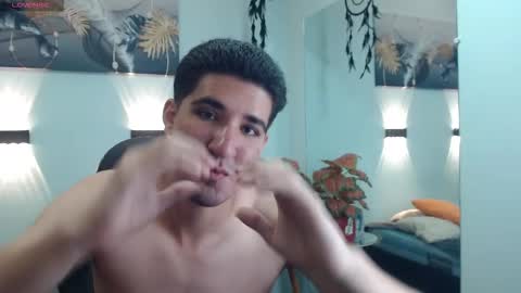 Roccoallegeri online show from March 17, 12:21 pm