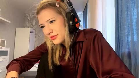 Anny online show from February 26, 11:24 am