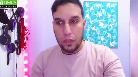 Thiago independent model online show from November 15, 9:05 pm