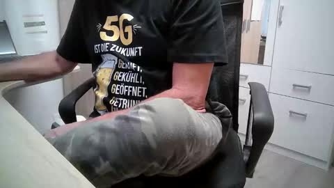 roger_peter online show from November 5, 12:51 pm