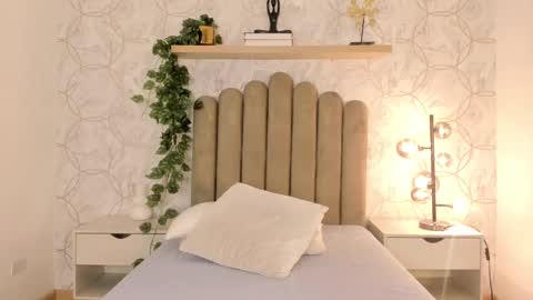   online show from February 27, 11:28 am