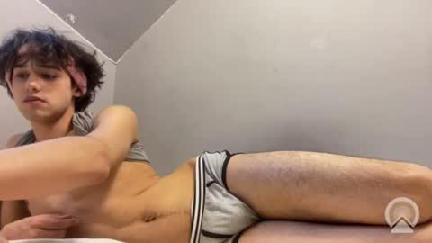 roma_shyguy_ online show from June 19, 1:55 am