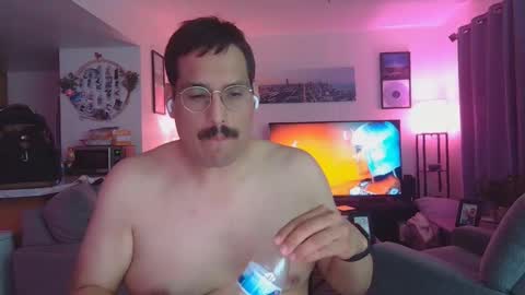 romancubbear online show from April 11, 7:45 am