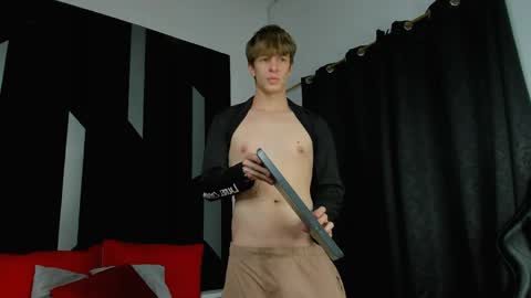 Romeo Ricci online show from April 11, 6:23 pm