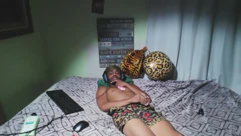 romeotyn online show from October 3, 2:32 am