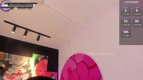 ROMINA OWEN online show from February 24, 7:11 am