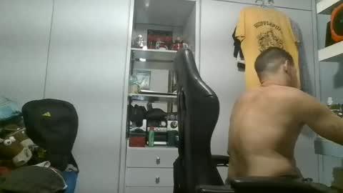 romuloparanhos online show from August 3, 1:29 am