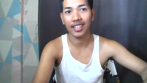 ron_ruff20 online show from January 22, 11:23 am