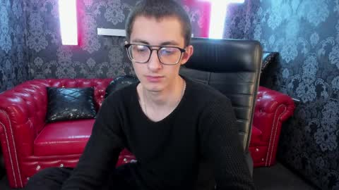 ronbevs online show from March 29, 7:37 pm