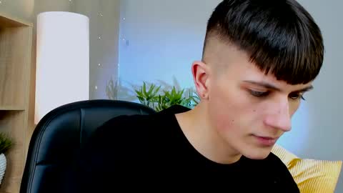 Rony online show from March 11, 7:50 pm