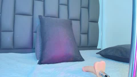 rosana_gomez online show from March 10, 3:22 am