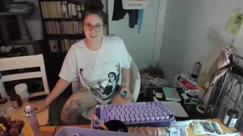 rose257044 online show from November 16, 1:35 pm