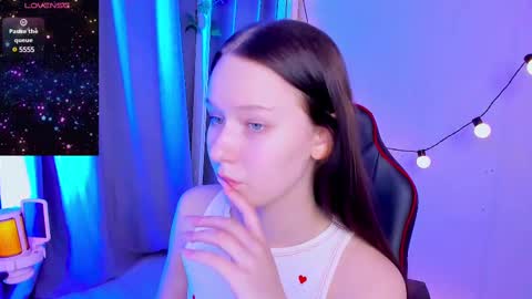 rose_kimys online show from January 31, 3:00 pm