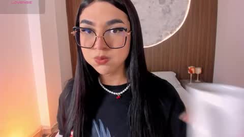 Rose online show from April 11, 3:16 pm