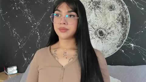 Rose online show from November 18, 2:42 pm