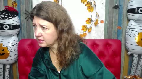 RoseHille online show from November 16, 6:15 am